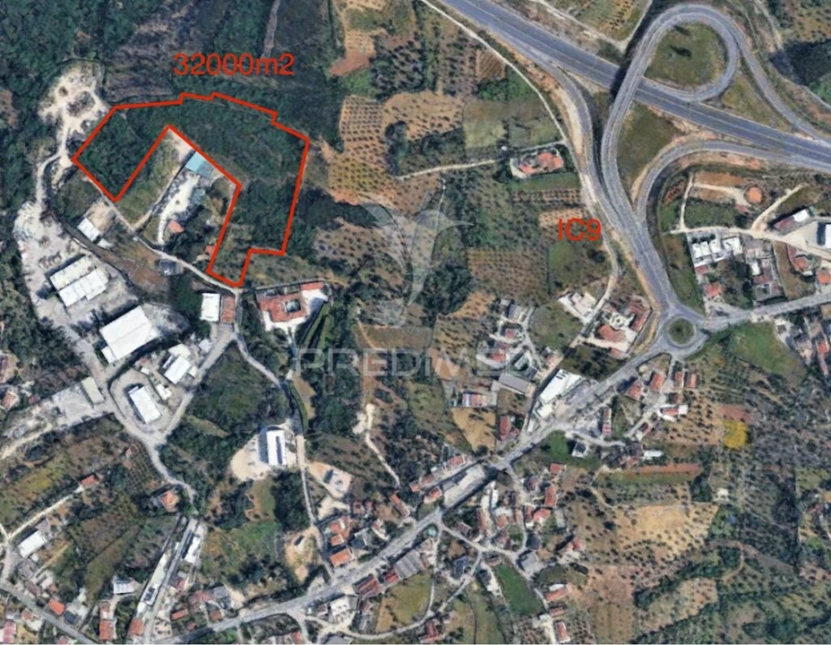 Armazém para Venda em Arrabal Foto 3