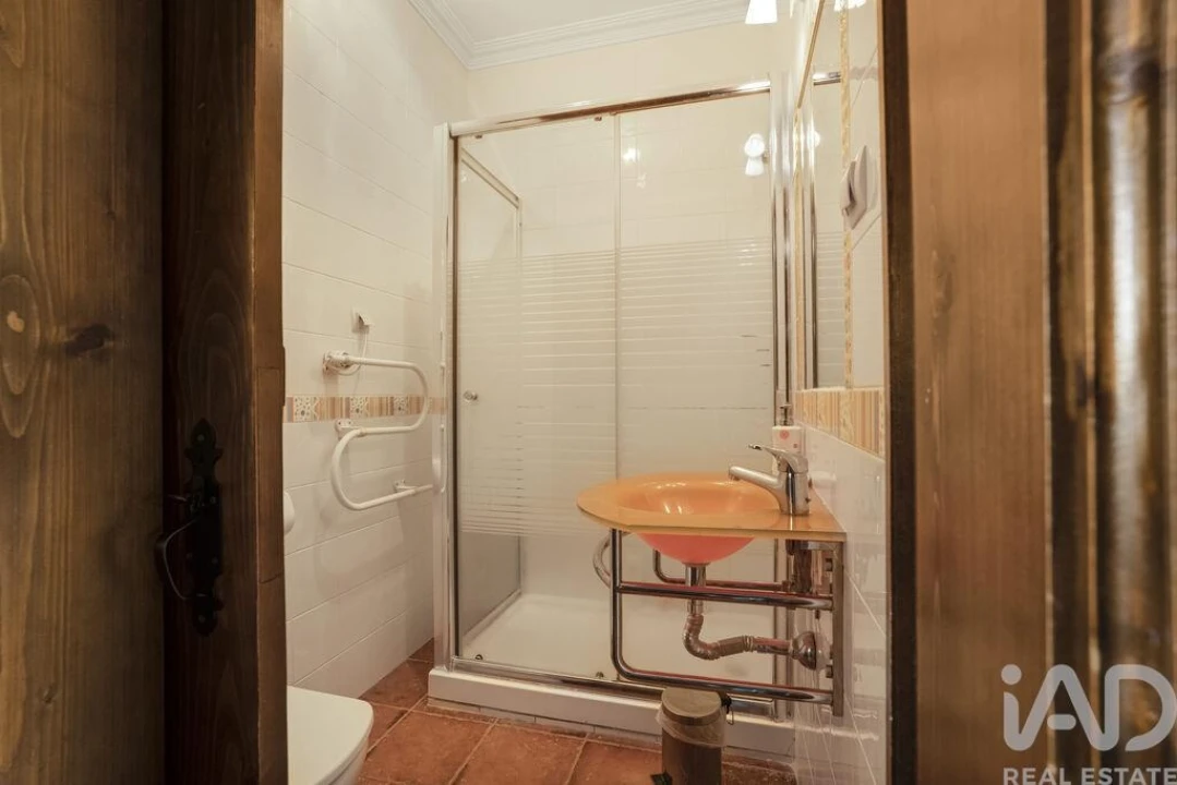 Moradia T5 para Venda em Redondo Foto 22