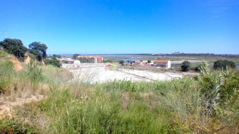 Terreno para Venda em Sado
