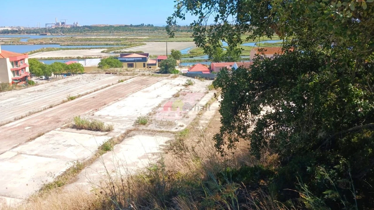Terreno para Venda em Sado Foto 13