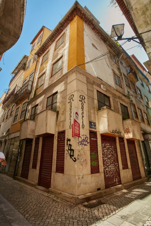 Prédio para Venda em São Martinho do Bispo e Ribeira de Frades