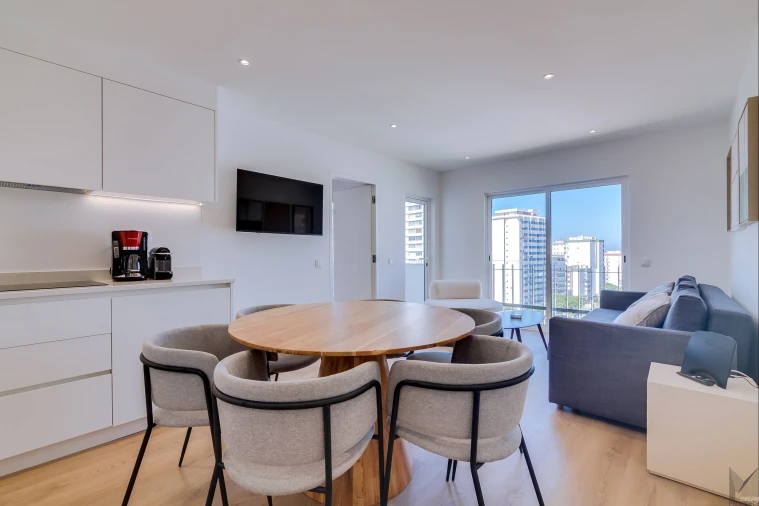 Apartamento T2 para Venda em Quarteira Foto 8