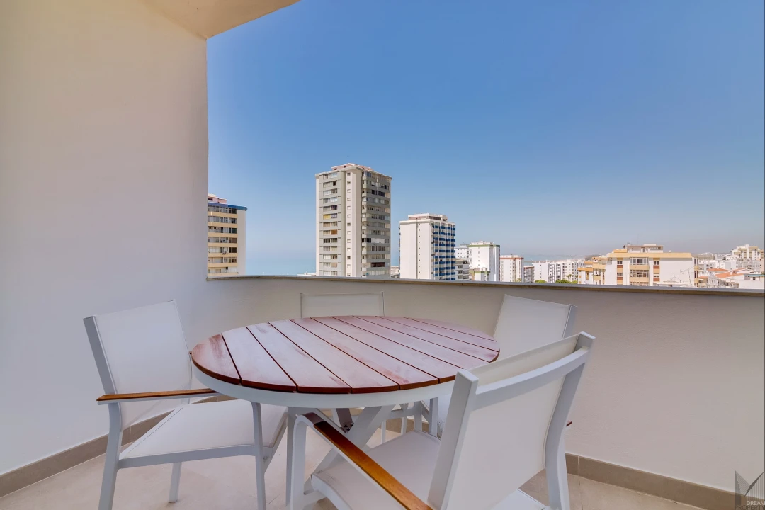 Apartamento T2 para Venda em Quarteira Foto 5