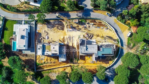 Moradia T5 para Venda em Quarteira