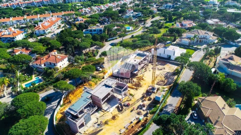 Moradia T5 para Venda em Quarteira