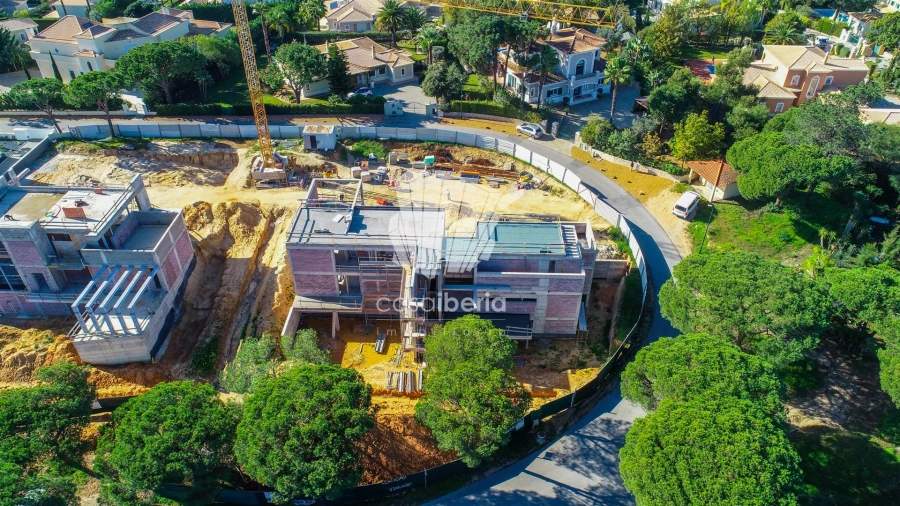 Moradia T5 para Venda em Quarteira Foto 25