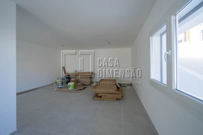 Moradia T3 para Venda em Charneca de Caparica e Sobreda