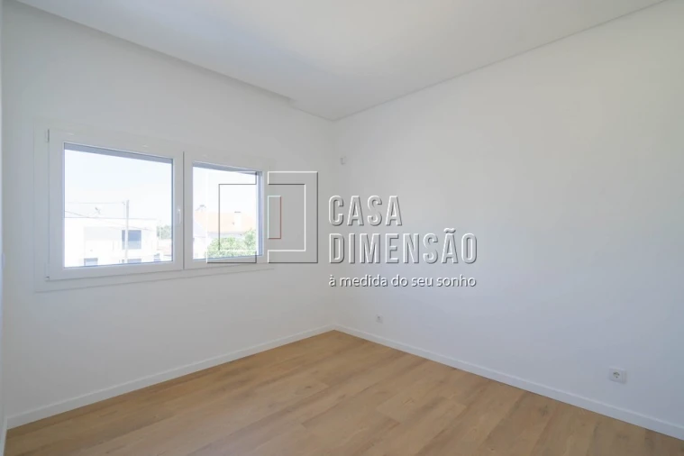Moradia T3 para Venda em Charneca de Caparica e Sobreda Foto 30