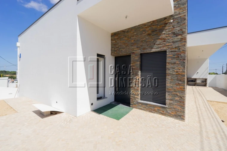 Moradia T3 para Venda em Charneca de Caparica e Sobreda Foto 52