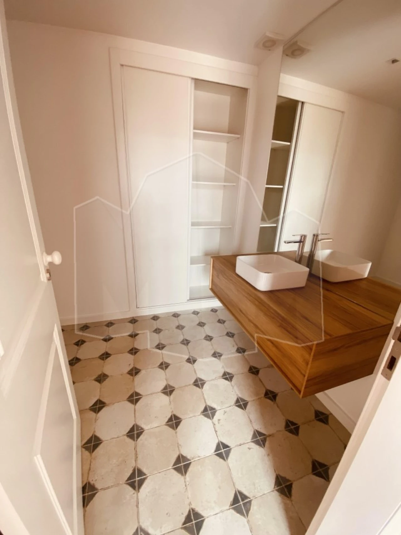 Escritório para Arrendamento em Funchal (São Pedro) Foto 8