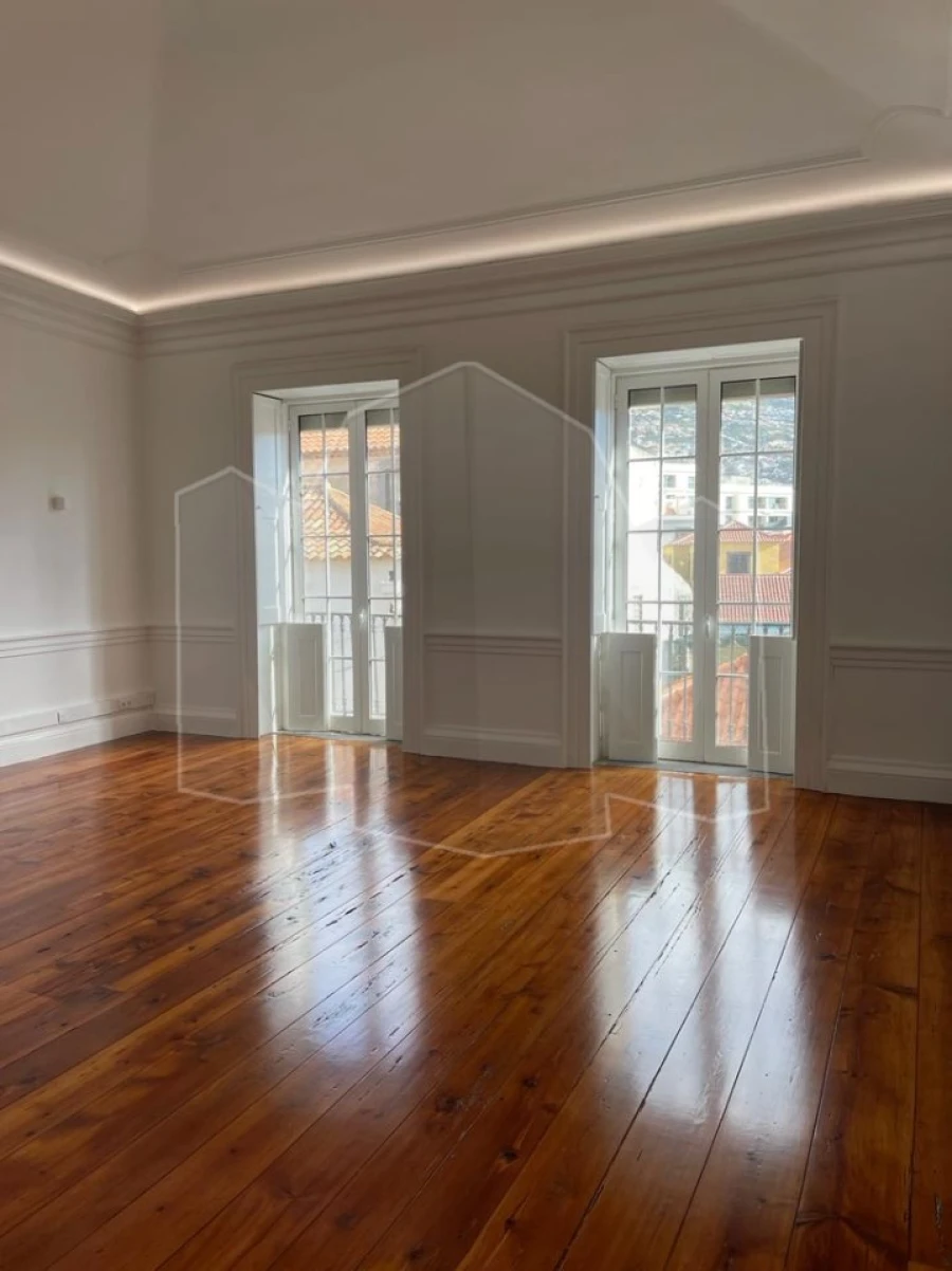 Escritório para Arrendamento em Funchal (São Pedro) Foto 7