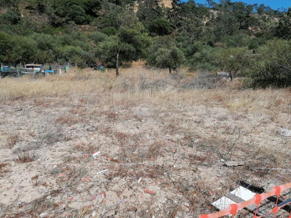 Terreno para Venda em Costa da Caparica Foto 3