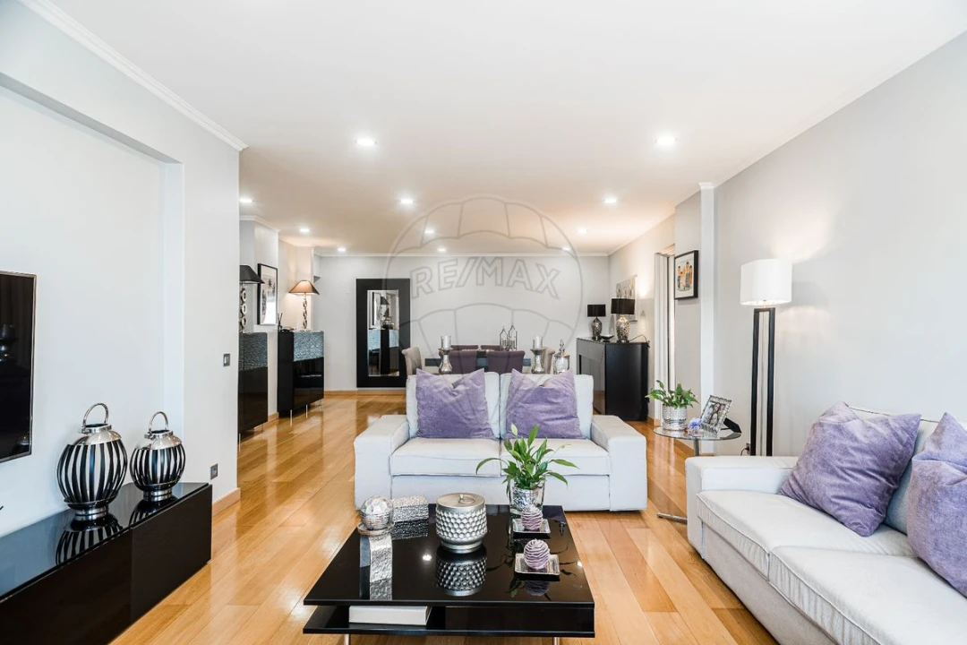 Apartamento T3 para Venda em Benfica Foto 6