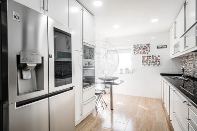 Apartamento T3 para Venda em Benfica