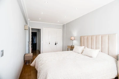 Apartamento T3 para Venda em Benfica