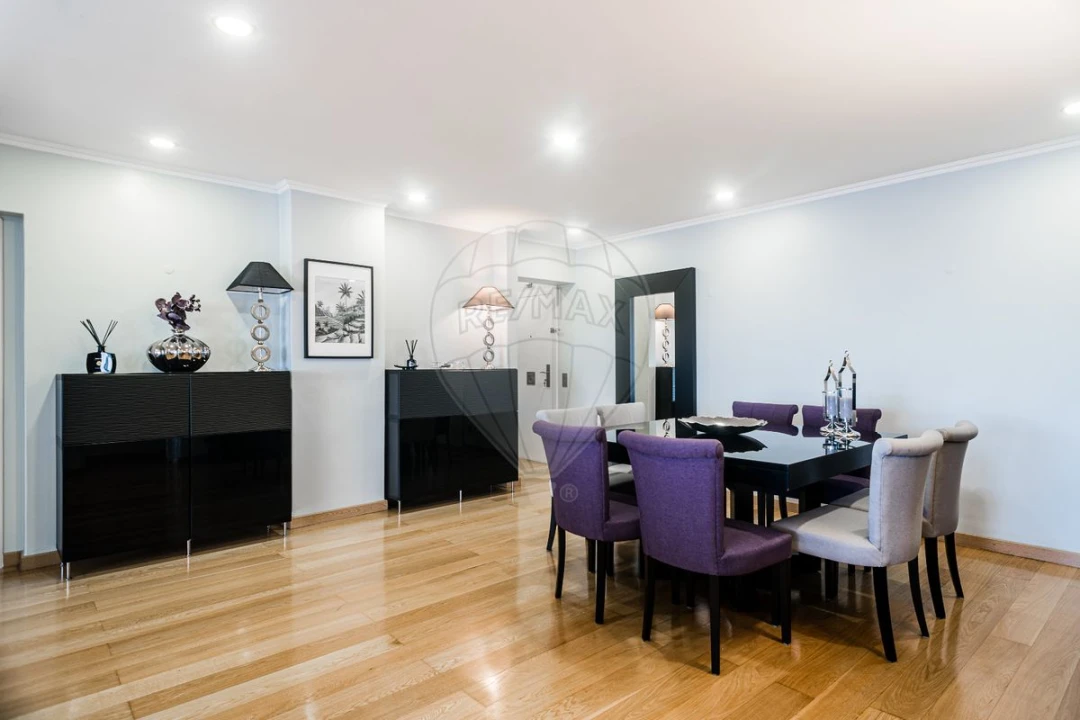 Apartamento T3 para Venda em Benfica Foto 2