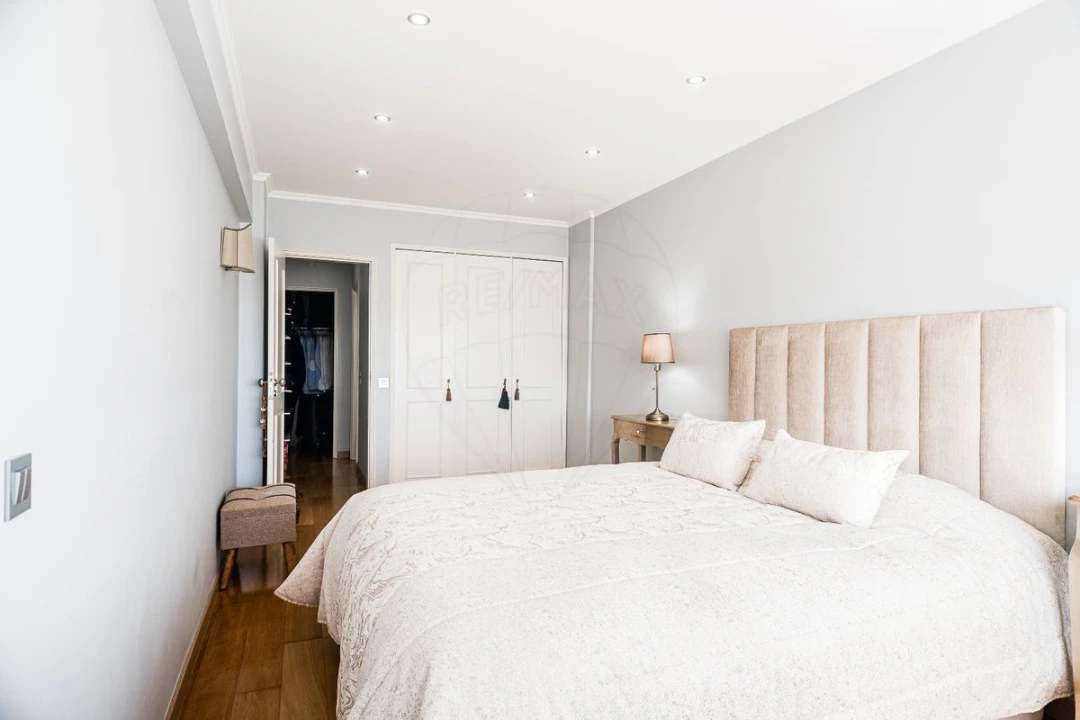 Apartamento T3 para Venda em Benfica Foto 24