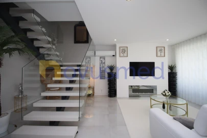 Moradia T3 para Venda em Ferreiras