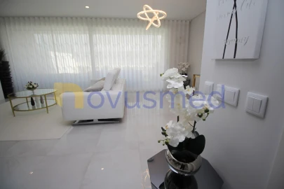 Moradia T3 para Venda em Ferreiras