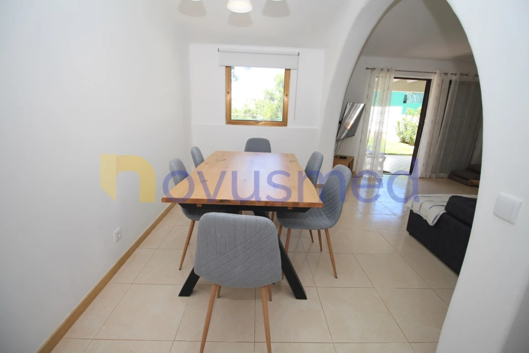 Moradia T4 para Venda em Albufeira e Olhos de Água Foto 16