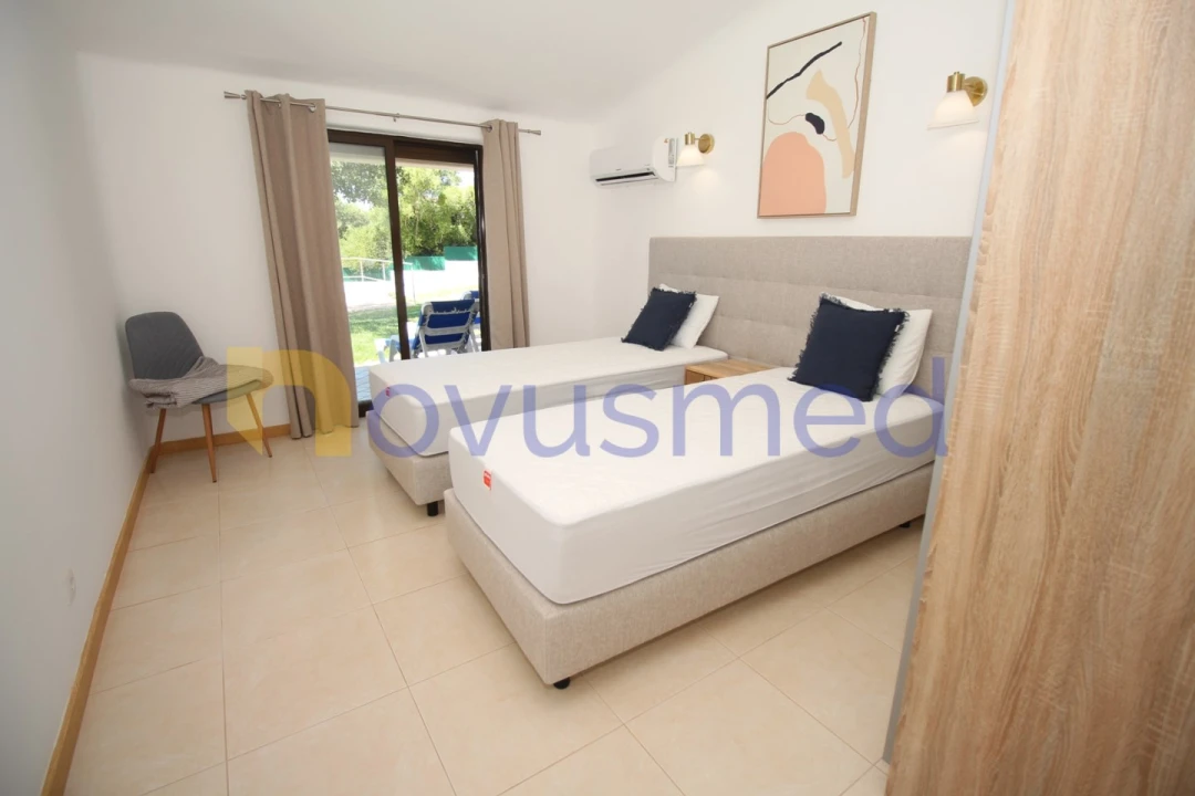 Moradia T4 para Venda em Albufeira e Olhos de Água Foto 19