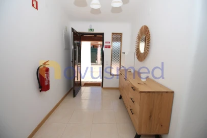 Moradia T4 para Venda em Albufeira e Olhos de Água