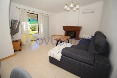Moradia T4 para Venda em Albufeira e Olhos de Água
