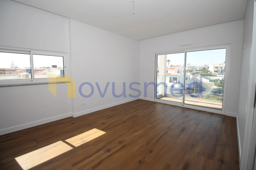 Apartamento T3 para Venda em Albufeira e Olhos de Água Foto 11