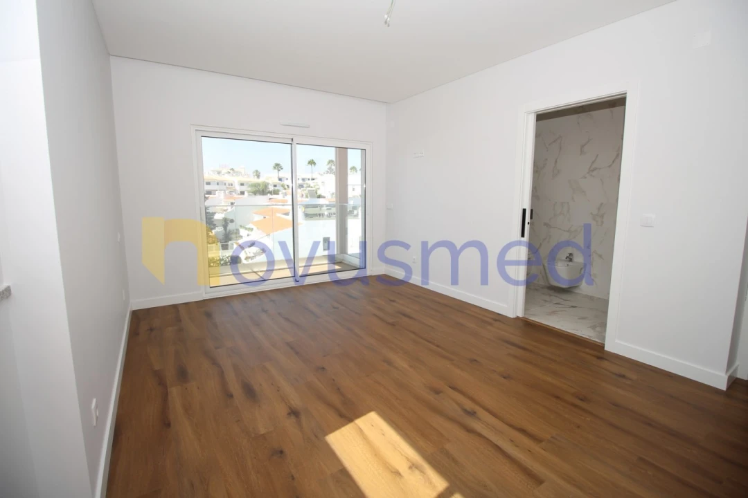 Apartamento T3 para Venda em Albufeira e Olhos de Água Foto 13