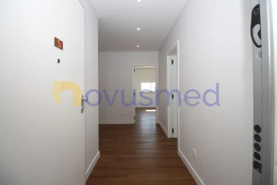 Apartamento T3 para Venda em Albufeira e Olhos de Água