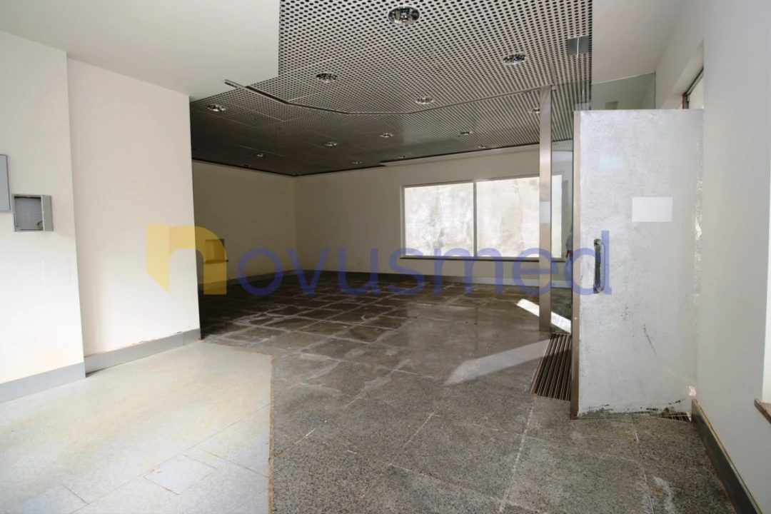 Loja para Venda em Ferreiras Foto 4