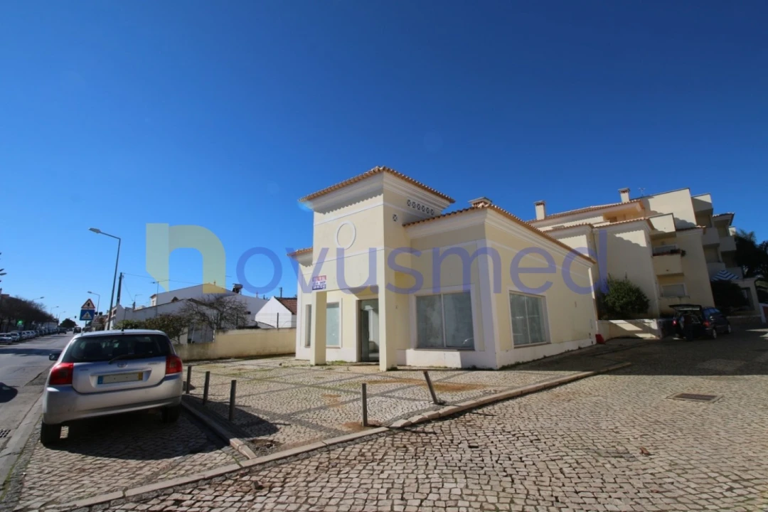 Loja para Venda em Ferreiras Foto 14