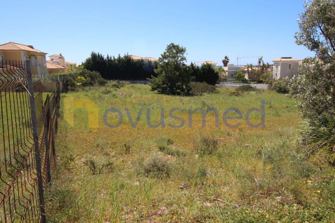 Terreno para Venda em Albufeira e Olhos de Água Foto 20