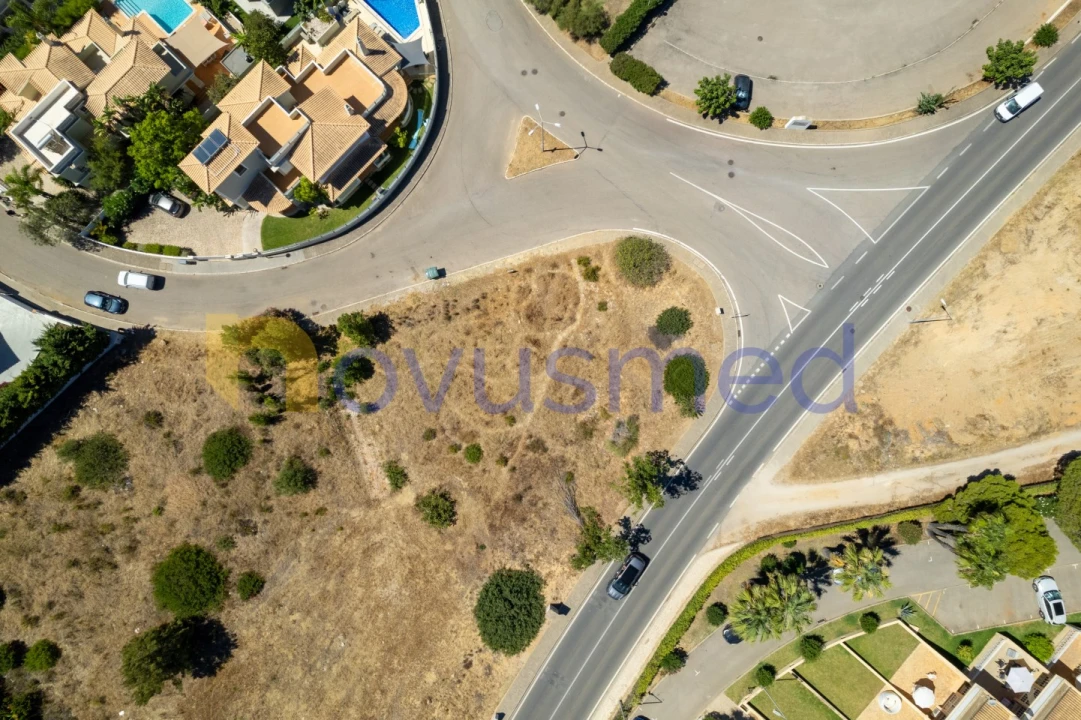Terreno para Venda em Albufeira e Olhos de Água Foto 39