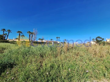 Terreno para Venda em Albufeira e Olhos de Água