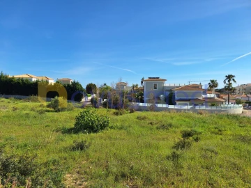 Terreno para Venda em Albufeira e Olhos de Água