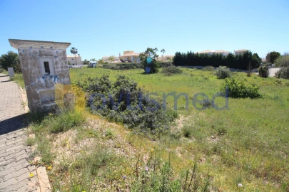 Terreno para Venda em Albufeira e Olhos de Água
