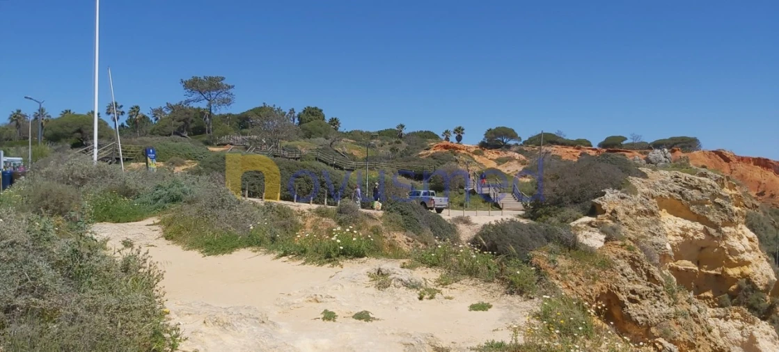 Terreno para Venda em Albufeira e Olhos de Água Foto 35