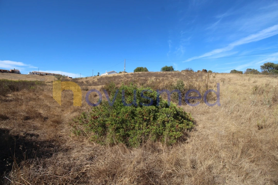 Moradia T4 para Venda em São Bartolomeu de Messines Foto 5