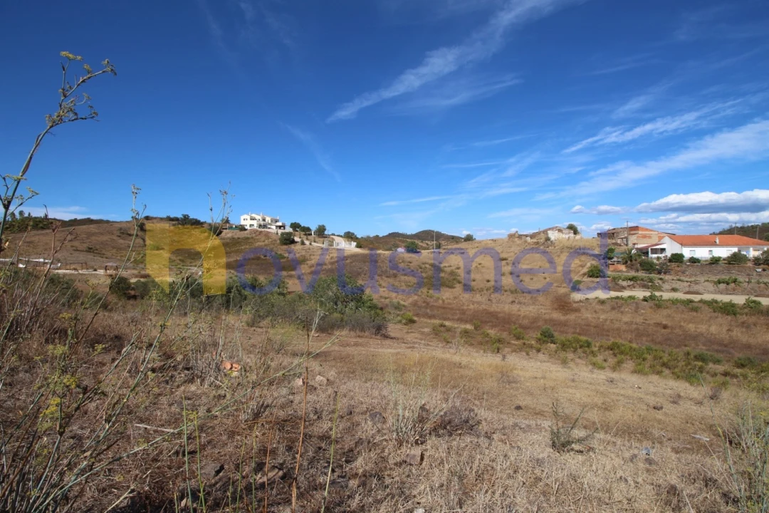 Moradia T4 para Venda em São Bartolomeu de Messines Foto 8