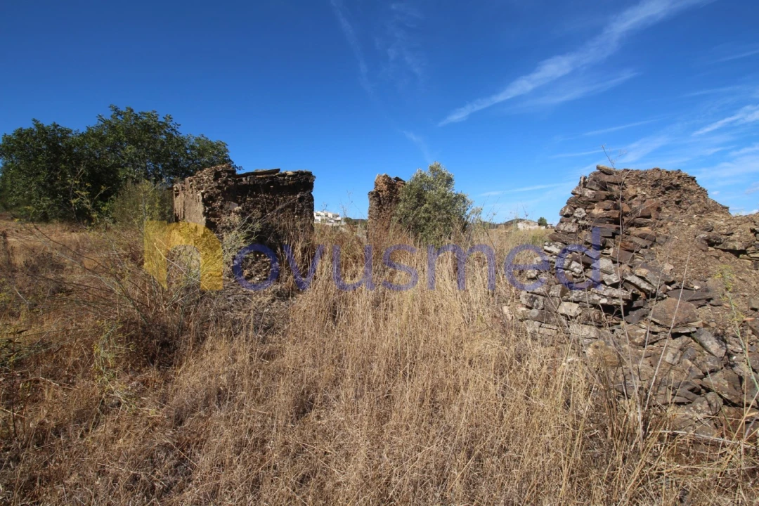 Moradia T4 para Venda em São Bartolomeu de Messines Foto 14