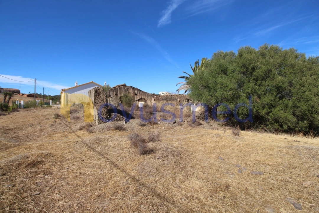 Moradia T4 para Venda em São Bartolomeu de Messines Foto 27