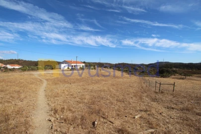 Moradia T4 para Venda em São Bartolomeu de Messines