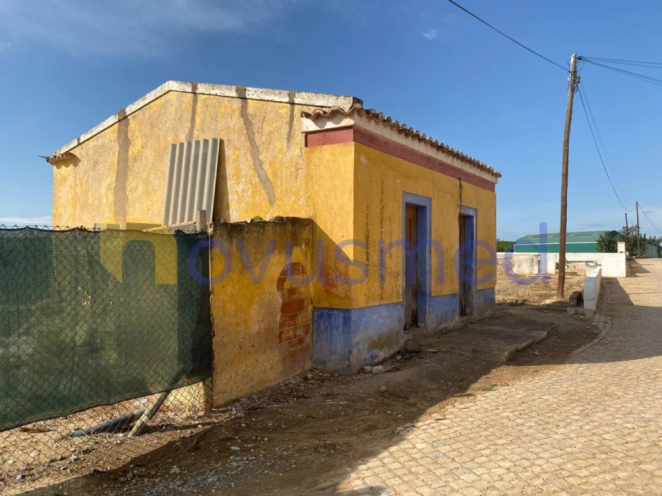 Quinta T8 para Venda em Quelfes Foto 8