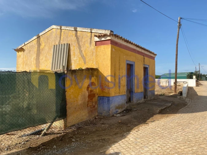 Quinta T8 para Venda em Quelfes Foto 9