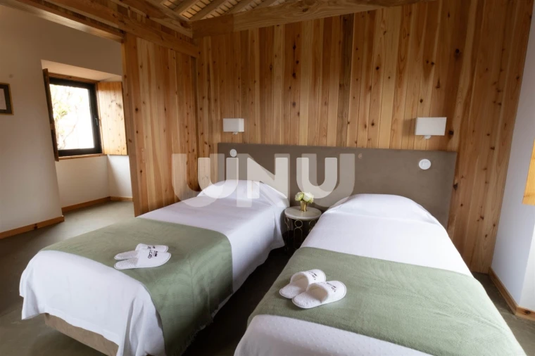 Negócio para Venda em Almagreira Foto 1