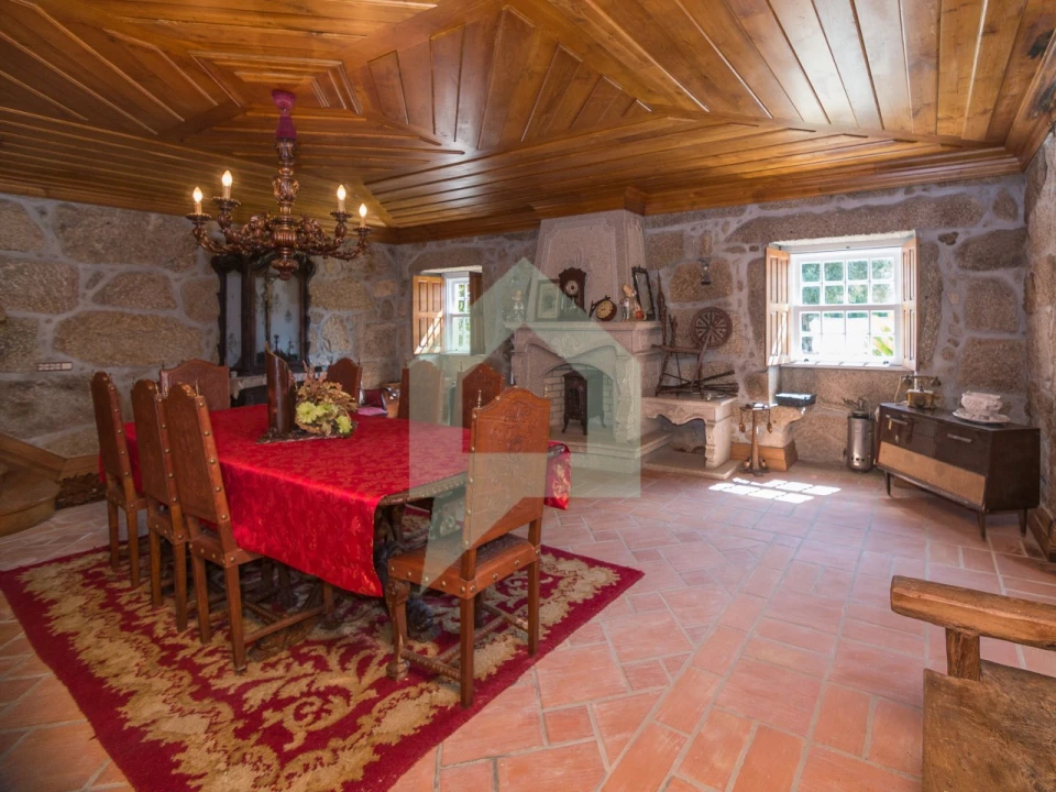 Moradia T3 para Venda em Creixomil e Mariz Foto 8