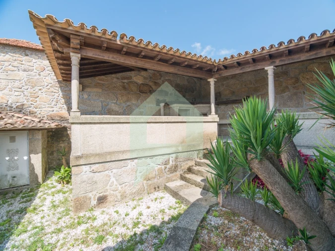 Moradia T3 para Venda em Creixomil e Mariz Foto 3