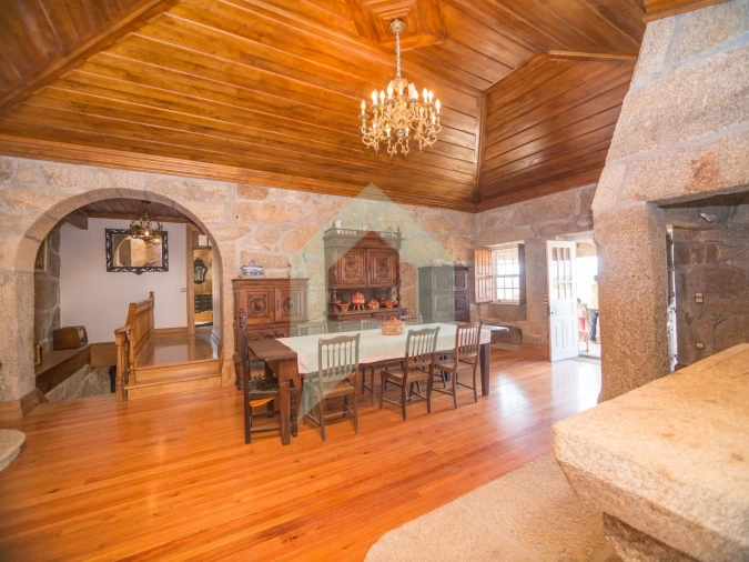 Moradia T3 para Venda em Creixomil e Mariz Foto 6