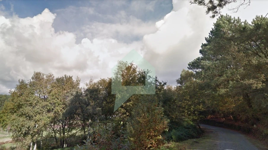 Terreno para Venda em Creixomil e Mariz Foto 2